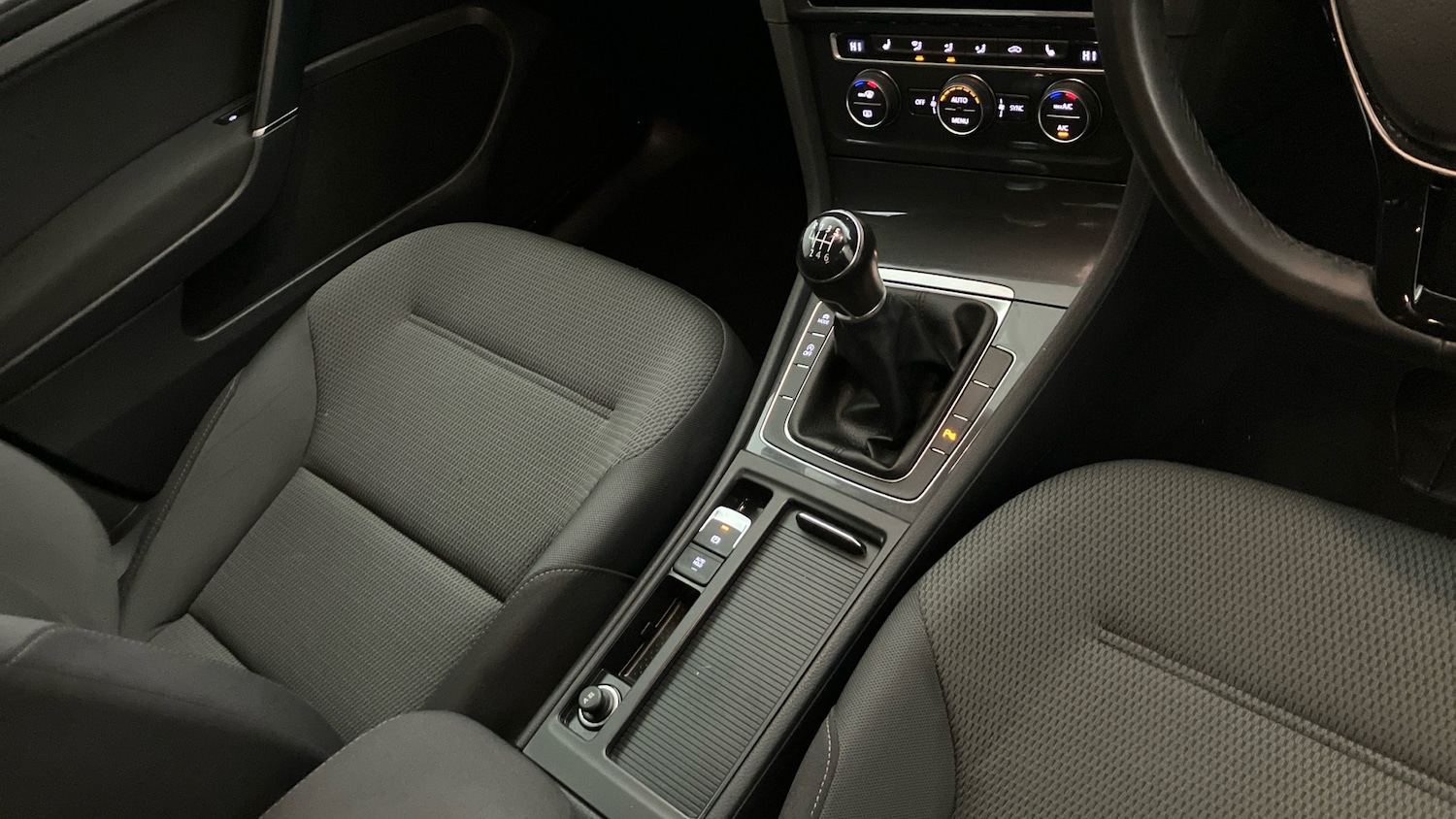 Used Volkswagen Golf 2020 for sale - 76879255: Photo 14