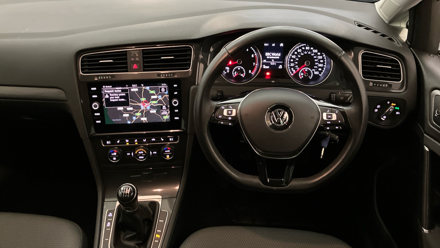 Used Volkswagen Golf 2020 for sale - 76879255: Photo 9