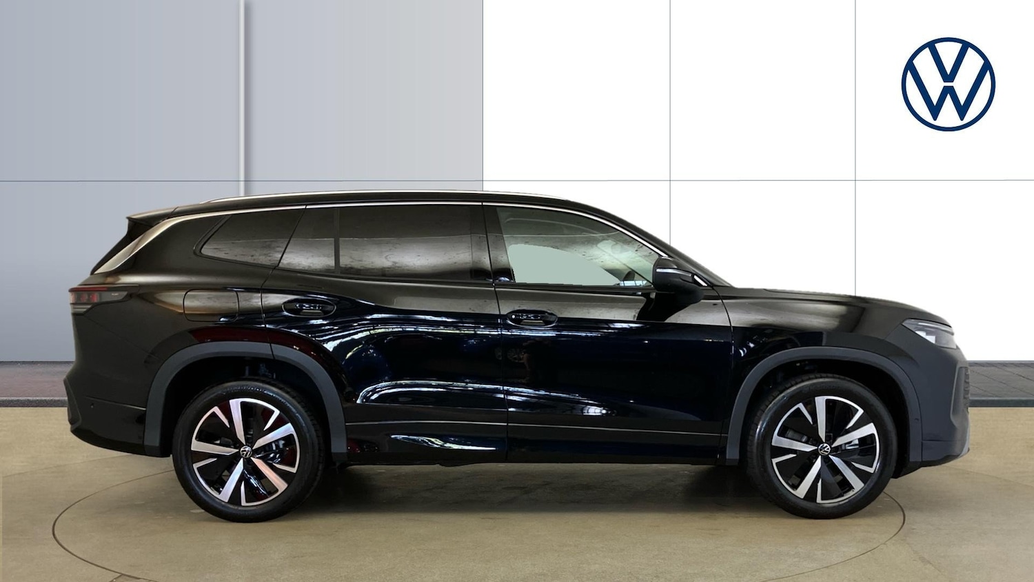 Used Volkswagen Touran 2025 for sale - 77135652: Photo 4