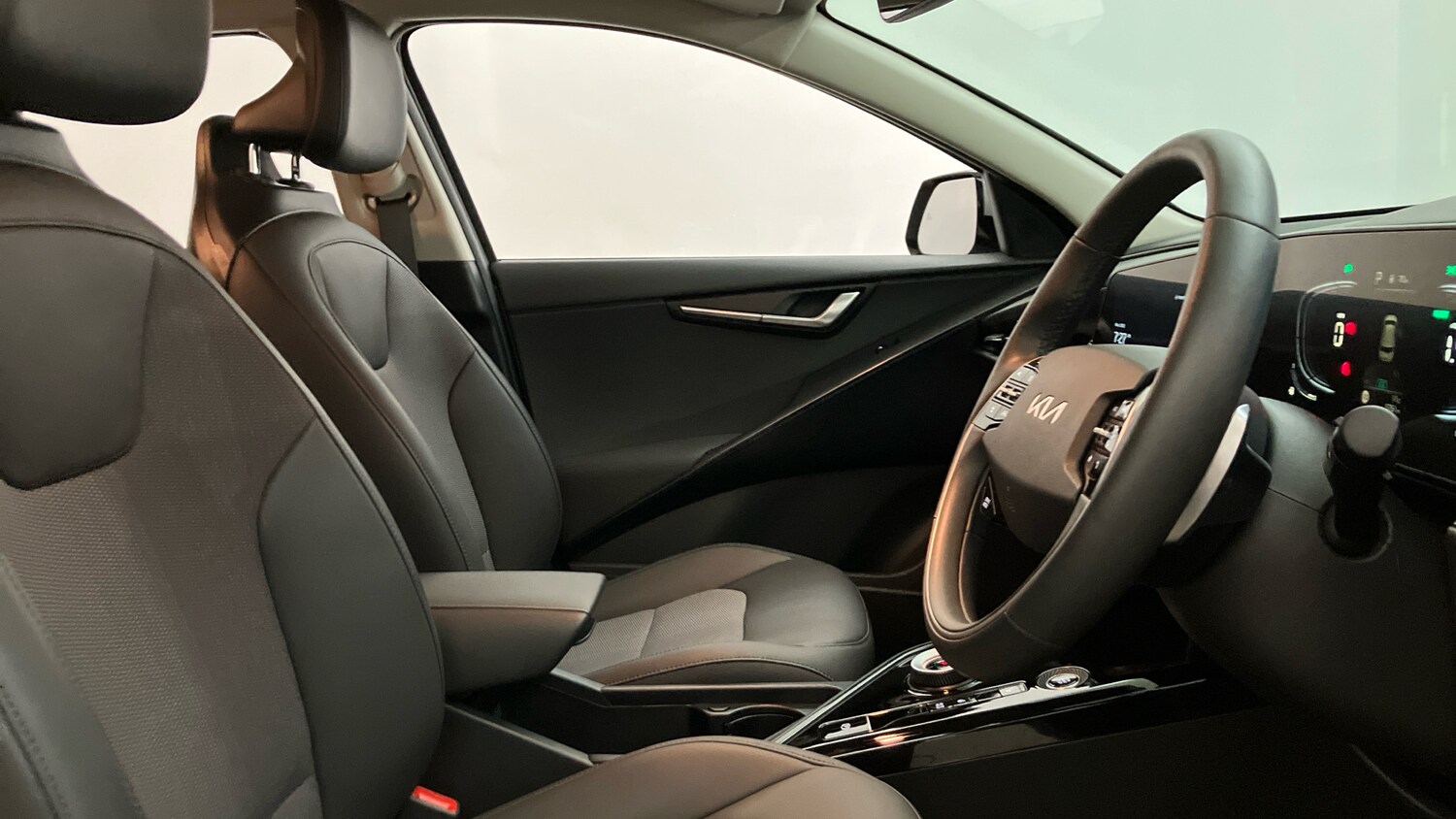 Used Kia Niro 2024 for sale - 77617747: Photo 15