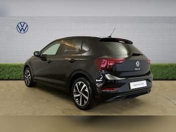 Used Volkswagen Polo 2024 for sale - 77700880: Photo
