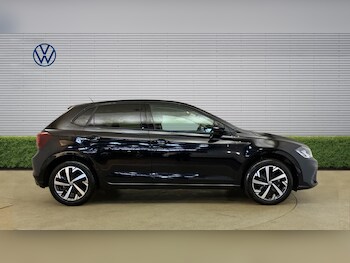 Used Volkswagen Polo 2024 for sale - 77700880: Photo