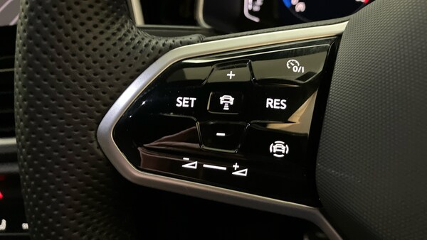 Used Volkswagen T-Roc 2023 for sale - 76196381: Photo 17