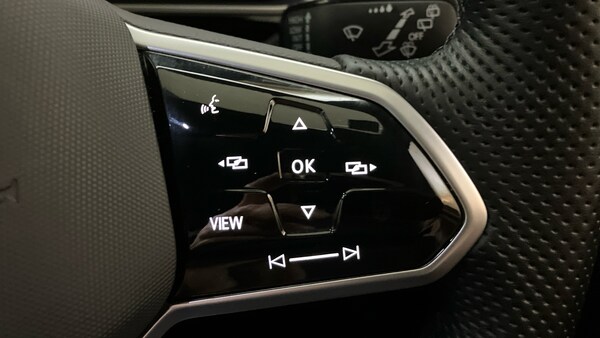 Used Volkswagen T-Roc 2023 for sale - 76196381: Photo 18