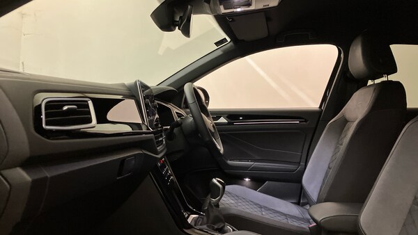 Used Volkswagen T-Roc 2023 for sale - 76196381: Photo 22