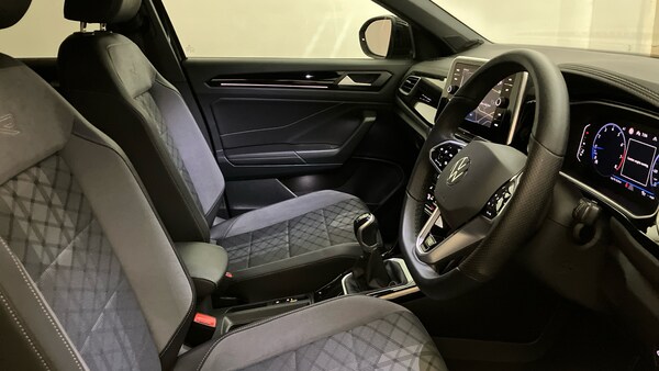 Used Volkswagen T-Roc 2023 for sale - 76196381: Photo 26