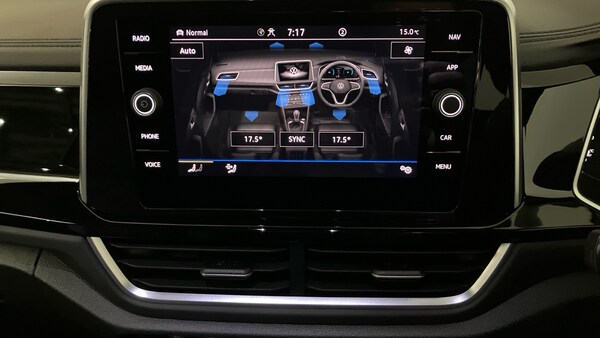 Used Volkswagen T-Roc 2023 for sale - 76196381: Photo 45