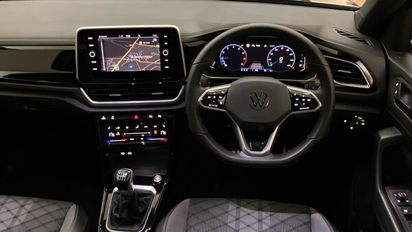 Used Volkswagen T-Roc 2023 for sale - 76196381: Photo 9