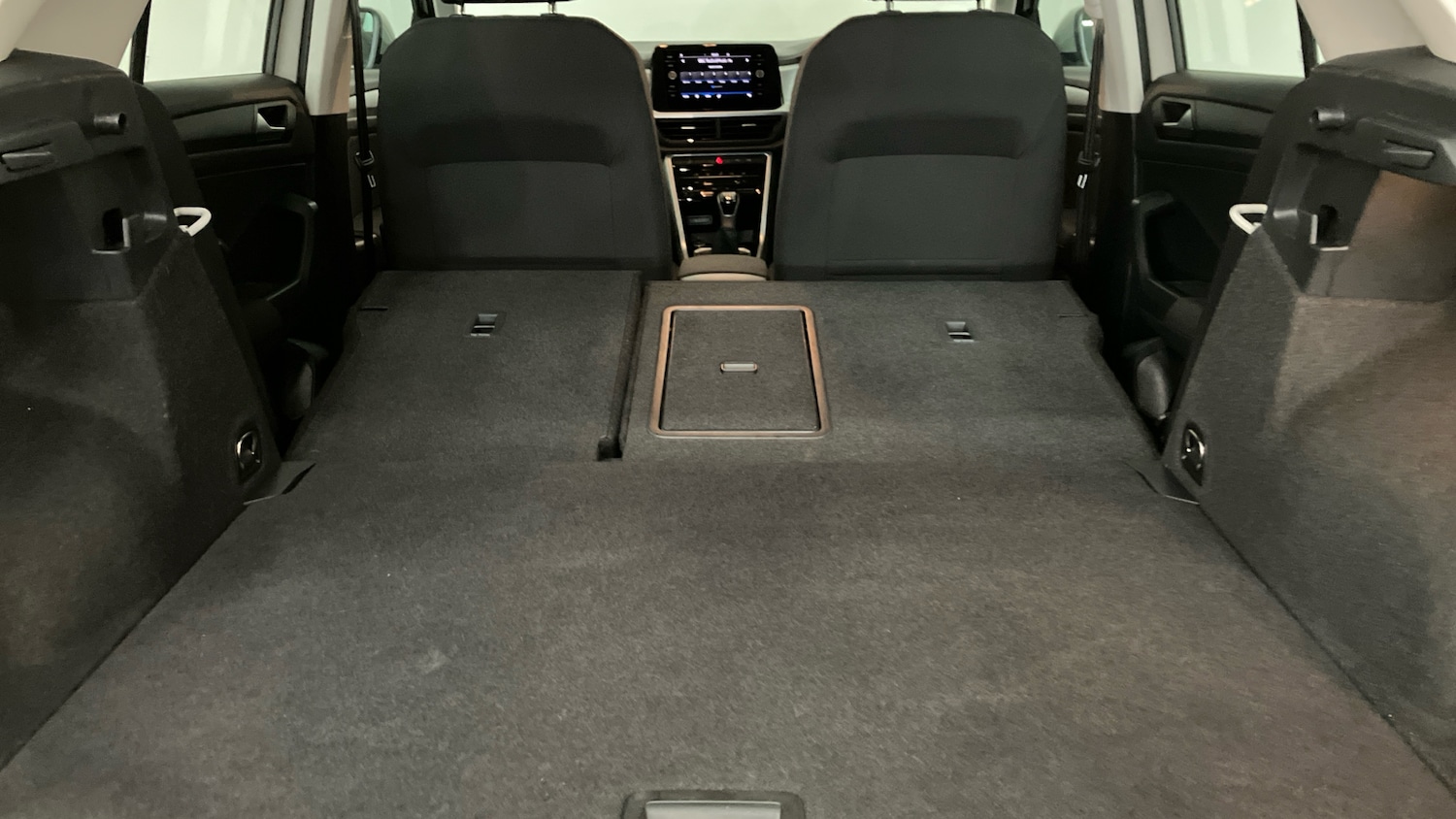 Used Volkswagen T-Roc 2023 for sale - 77380623: Photo 36