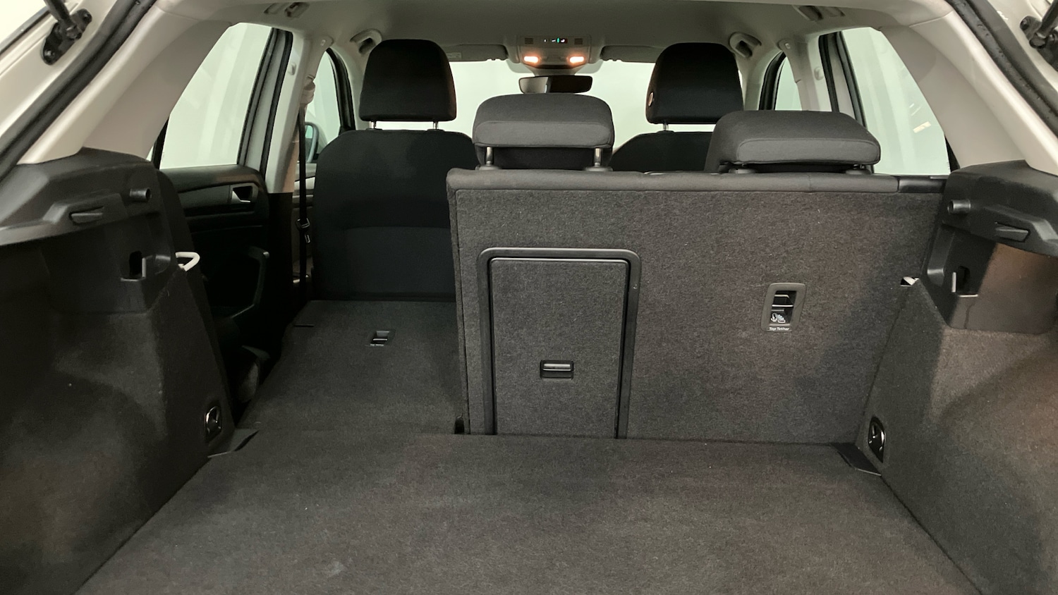 Used Volkswagen T-Roc 2023 for sale - 77380623: Photo 37