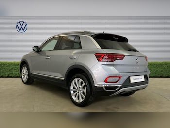 Used Volkswagen T-Roc 2023 for sale - 77915361: Photo