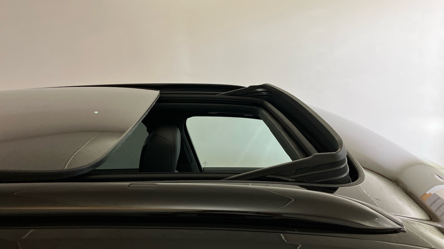 Used Volkswagen Touareg 2025 for sale - 77170279: Photo 34