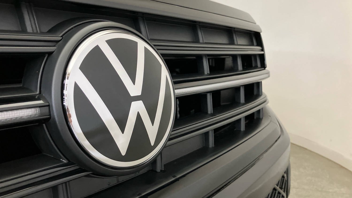 Used Volkswagen Touareg 2025 for sale - 77170279: Photo 39