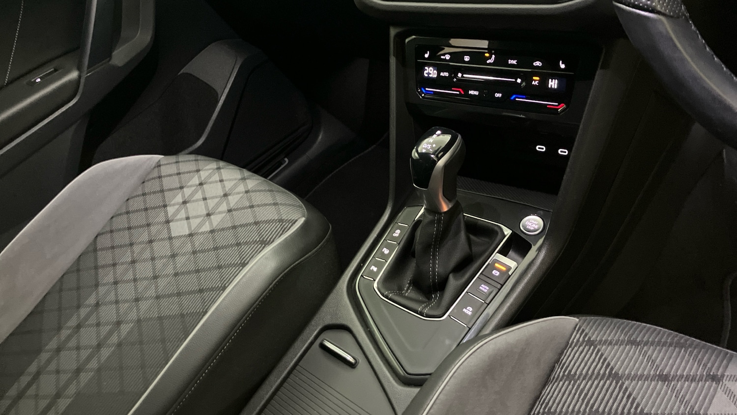 Used Volkswagen Tiguan 2022 for sale - 77629200: Photo 14