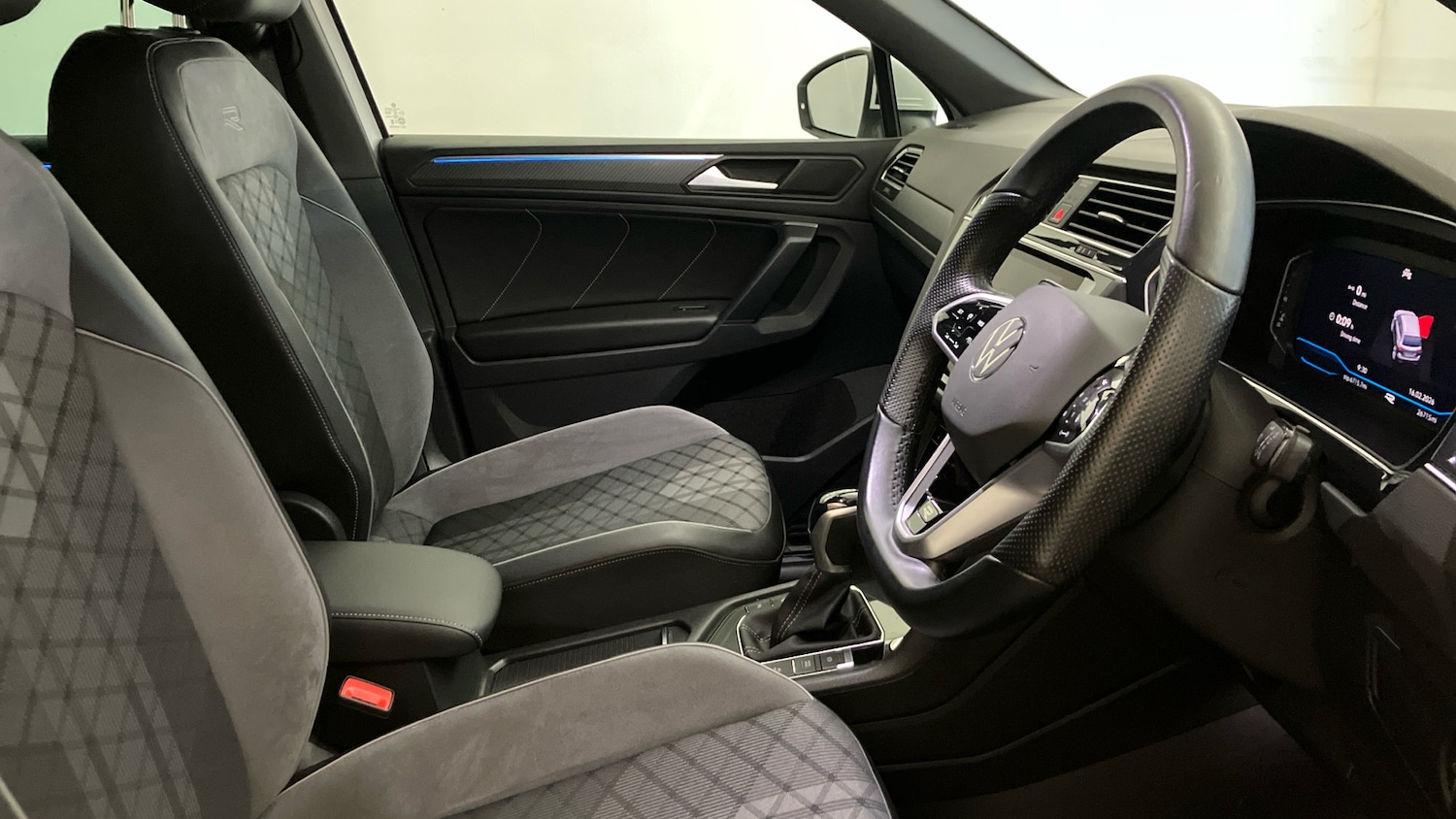 Used Volkswagen Tiguan 2022 for sale - 77629200: Photo 27