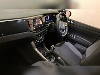 Used Volkswagen Taigo 2024 for sale - 77340285: Photo