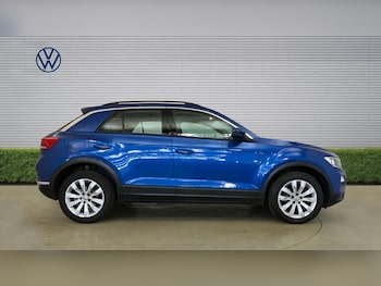 Used Volkswagen T-Roc 2019 for sale - 78325118: Photo