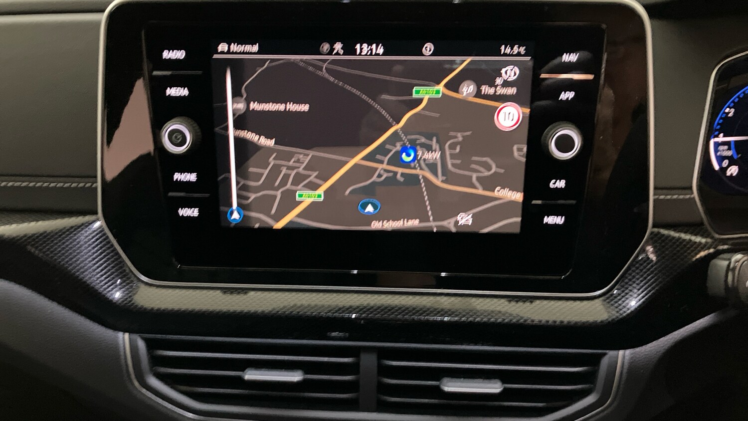 Used Volkswagen T-Cross 2025 for sale - 76181283: Photo 12