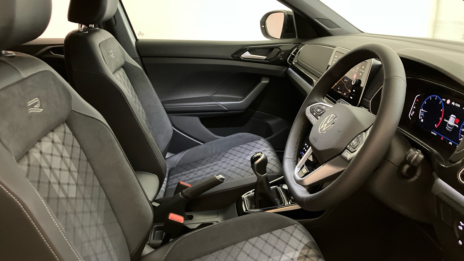 Used Volkswagen T-Cross 2025 for sale - 76181283: Photo 26