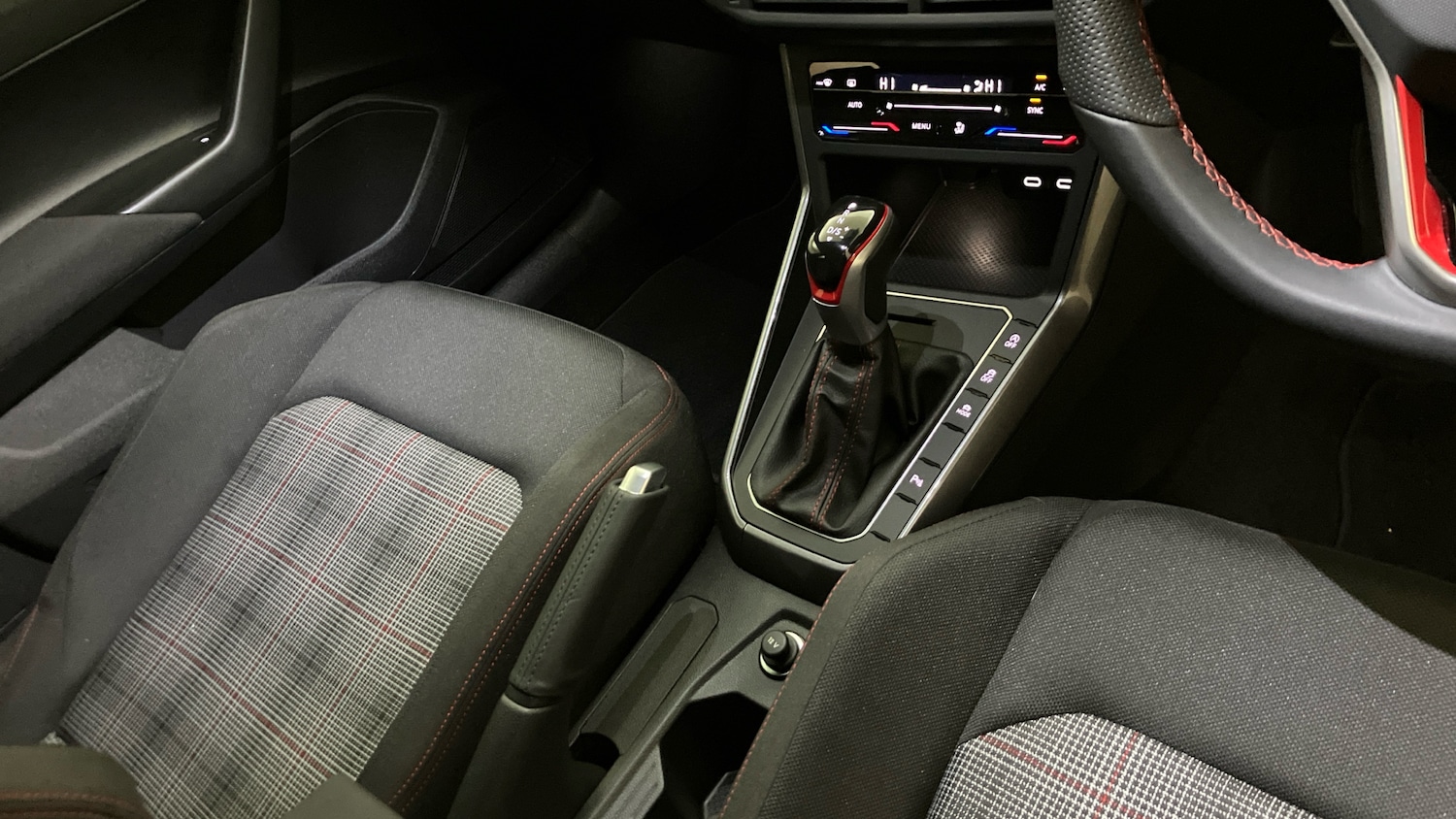 Used Volkswagen Polo 2024 for sale - 76891587: Photo 14