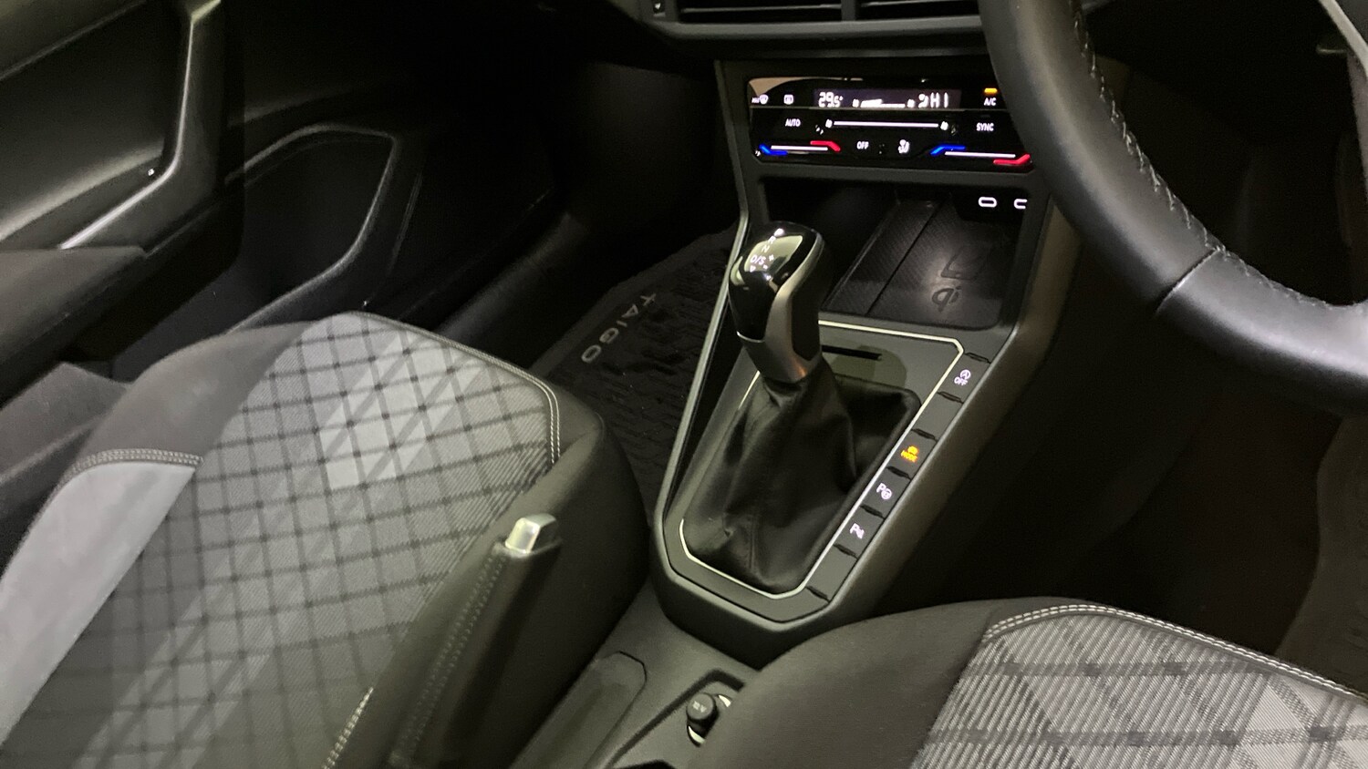 Used Volkswagen Taigo 2022 for sale - 76882335: Photo 14