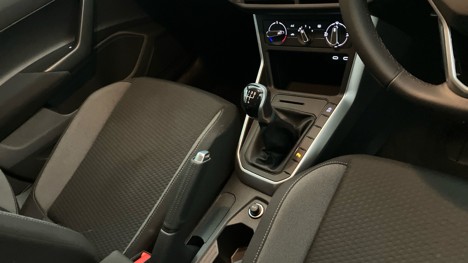 Used Volkswagen Polo 2023 for sale - 76028046: Photo 14