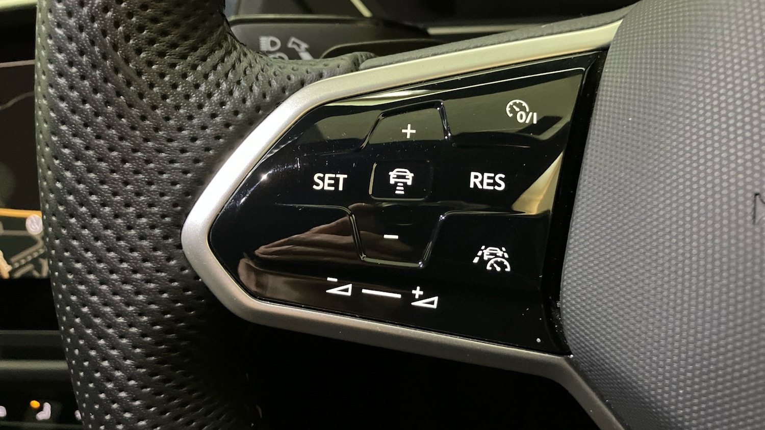 Used Volkswagen Tiguan 2023 for sale - 77147871: Photo 17