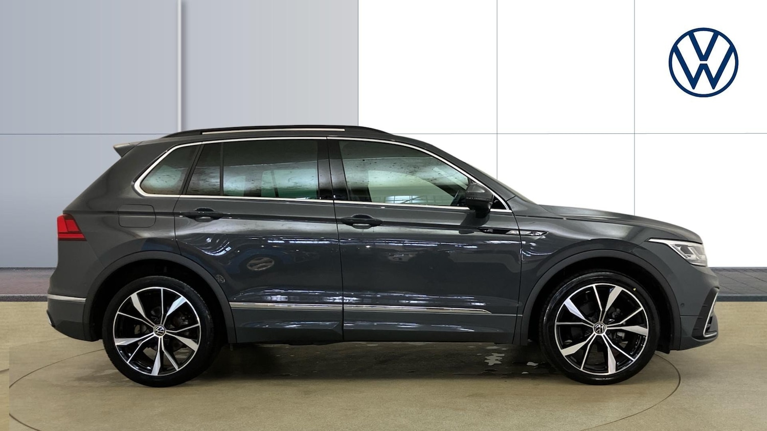 Used Volkswagen Tiguan 2023 for sale - 77147871: Photo 4