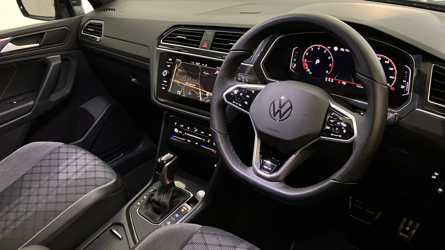 Used Volkswagen Tiguan 2023 for sale - 77147871: Photo 6