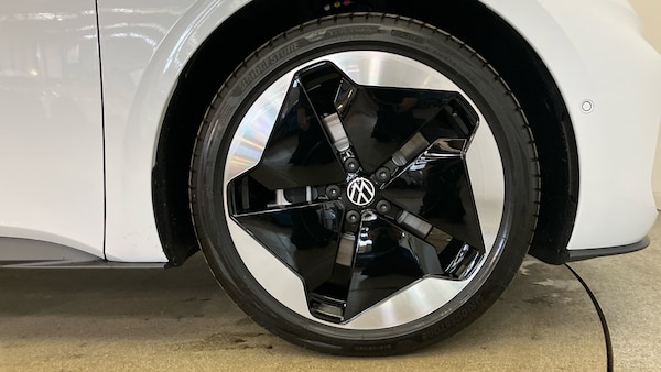 Used Volkswagen ID.3 2025 for sale - 76287836: Photo 5