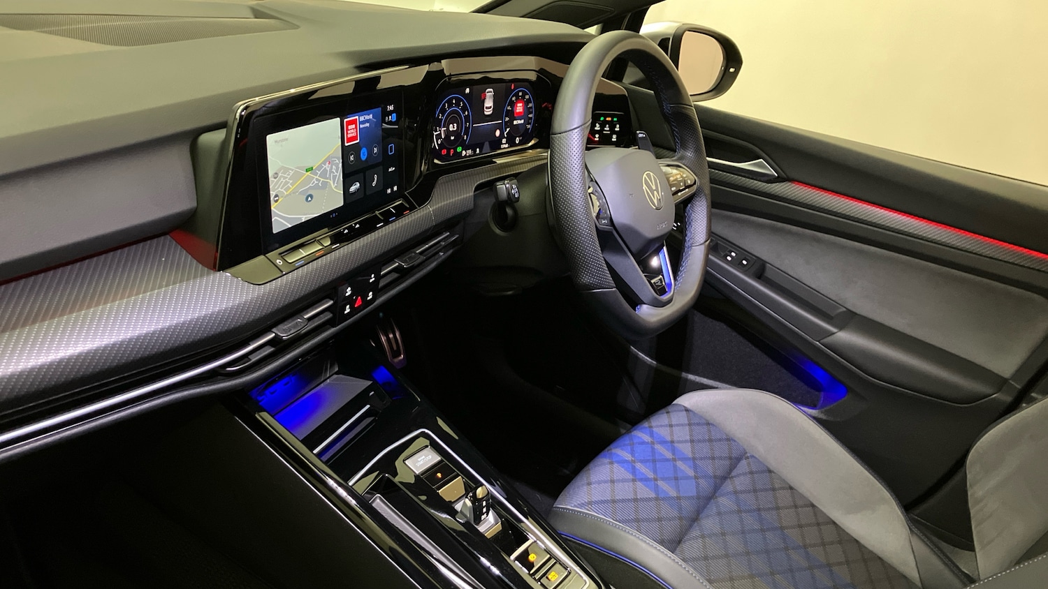 Used Volkswagen Golf 2023 for sale - 76766815: Photo 2