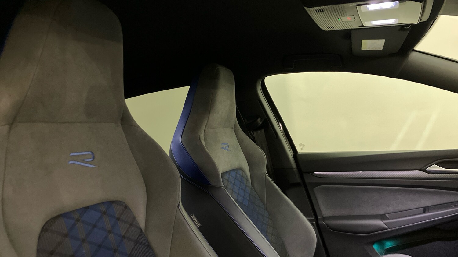 Used Volkswagen Golf 2023 for sale - 76766815: Photo 28