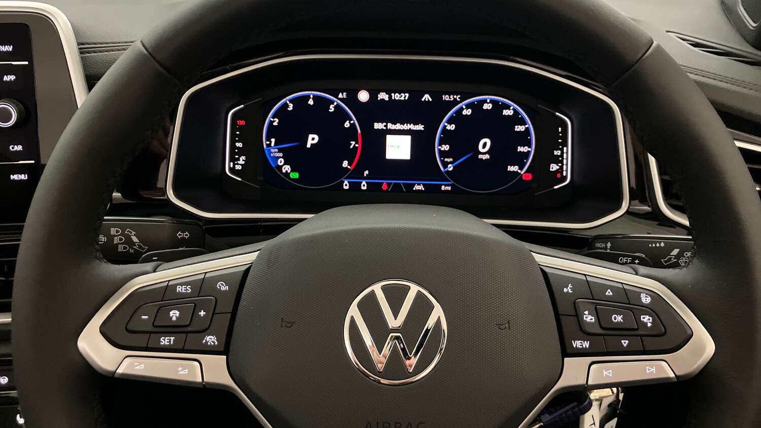 Used Volkswagen T-Roc 2025 for sale - 76075749: Photo 10