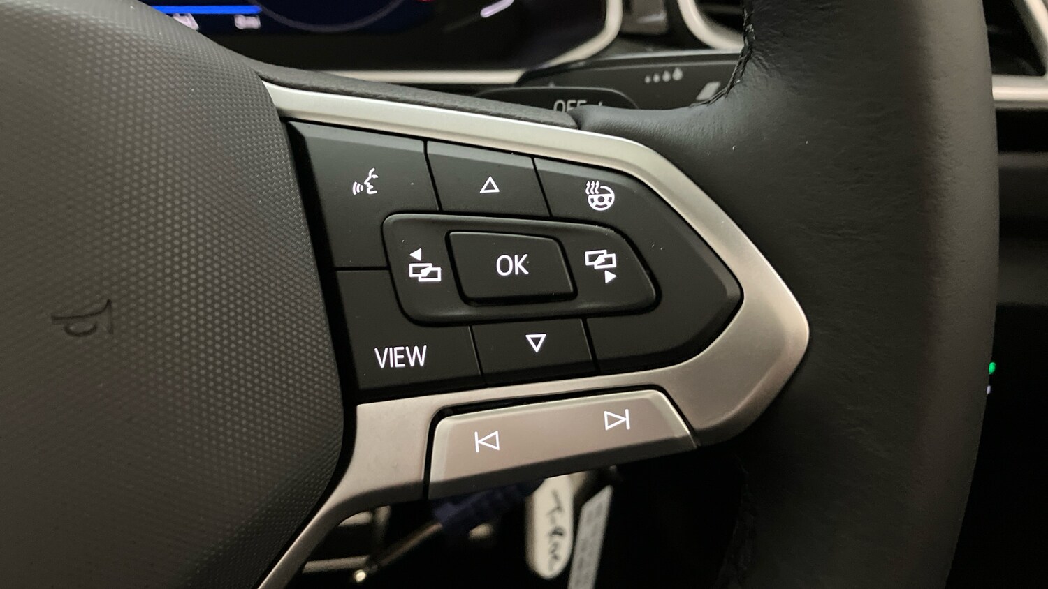 Used Volkswagen T-Roc 2025 for sale - 76075749: Photo 18