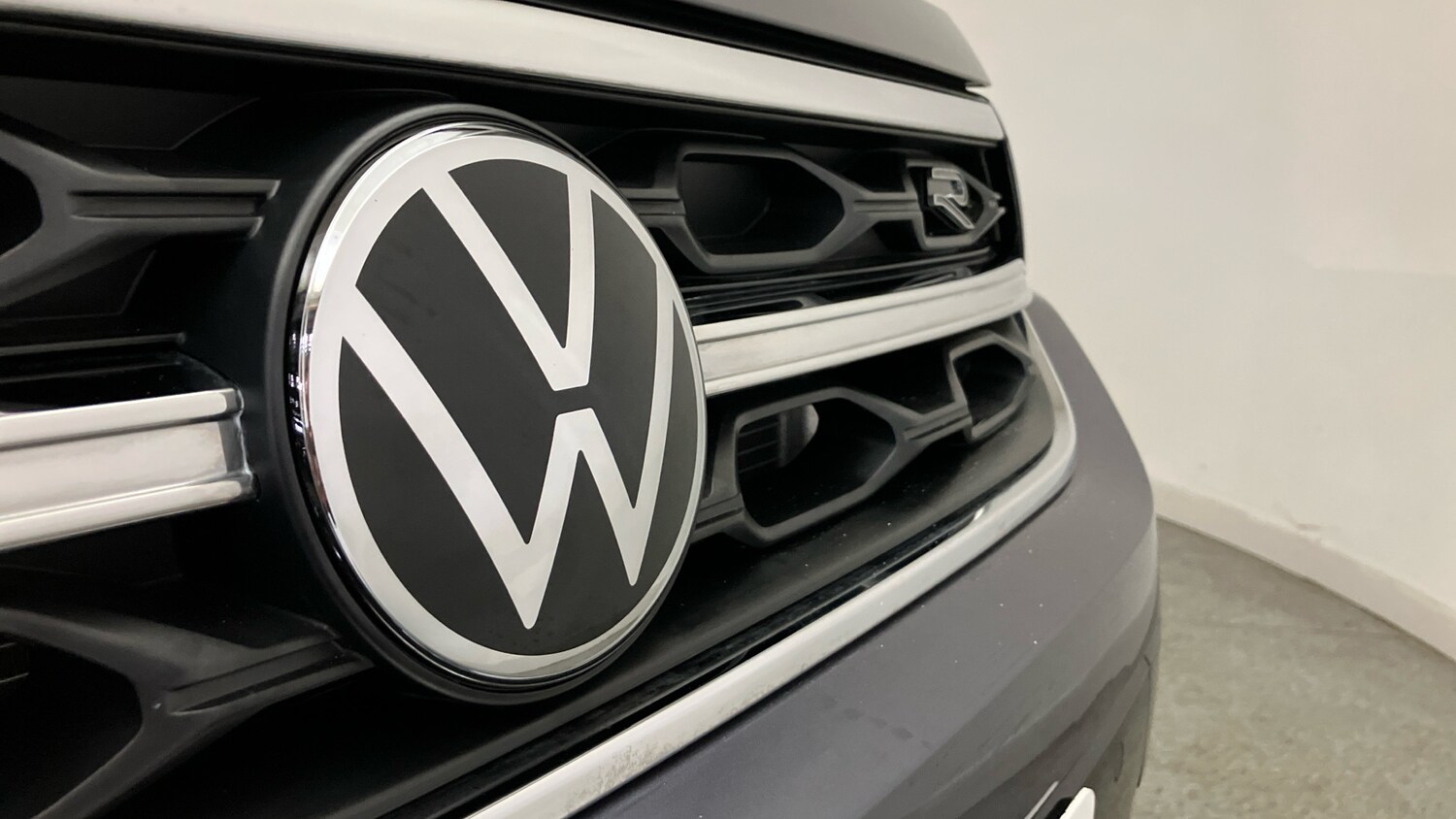 Used Volkswagen T-Roc 2025 for sale - 76075749: Photo 31