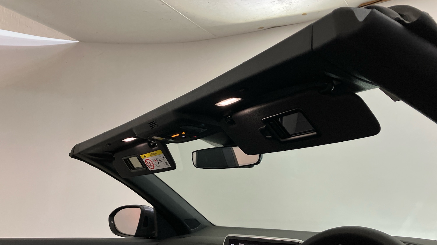 Used Volkswagen T-Roc 2025 for sale - 76075749: Photo 35