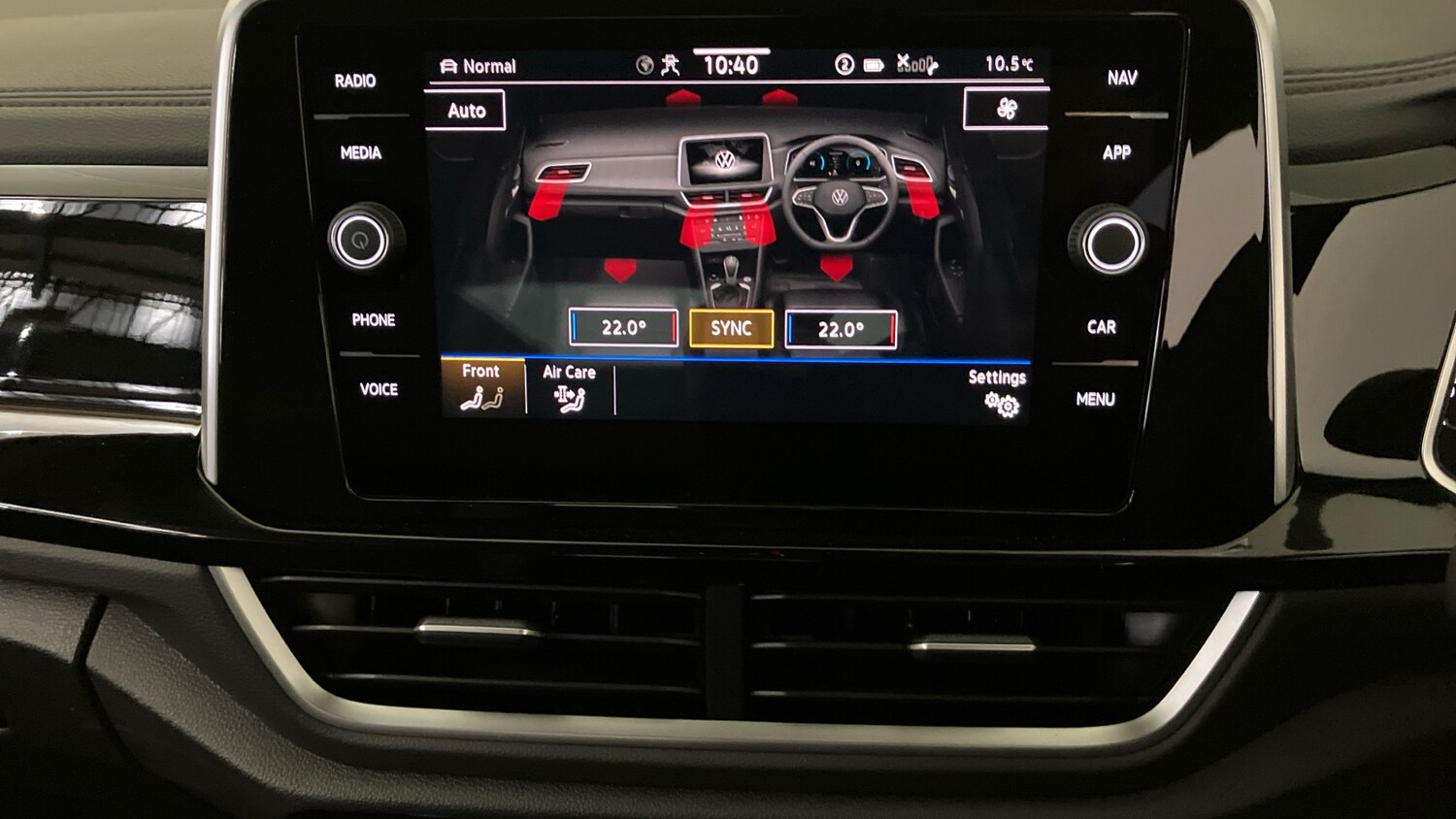 Used Volkswagen T-Roc 2025 for sale - 76075749: Photo 42