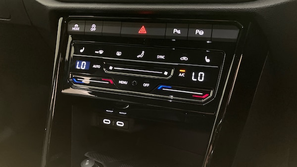 Used Volkswagen T-Roc 2025 for sale - 76075756: Photo 13
