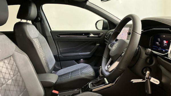 Used Volkswagen T-Roc 2025 for sale - 76075756: Photo 15