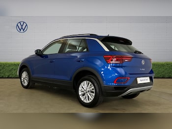 Used Volkswagen T-Roc 2023 for sale - 79007241: Photo