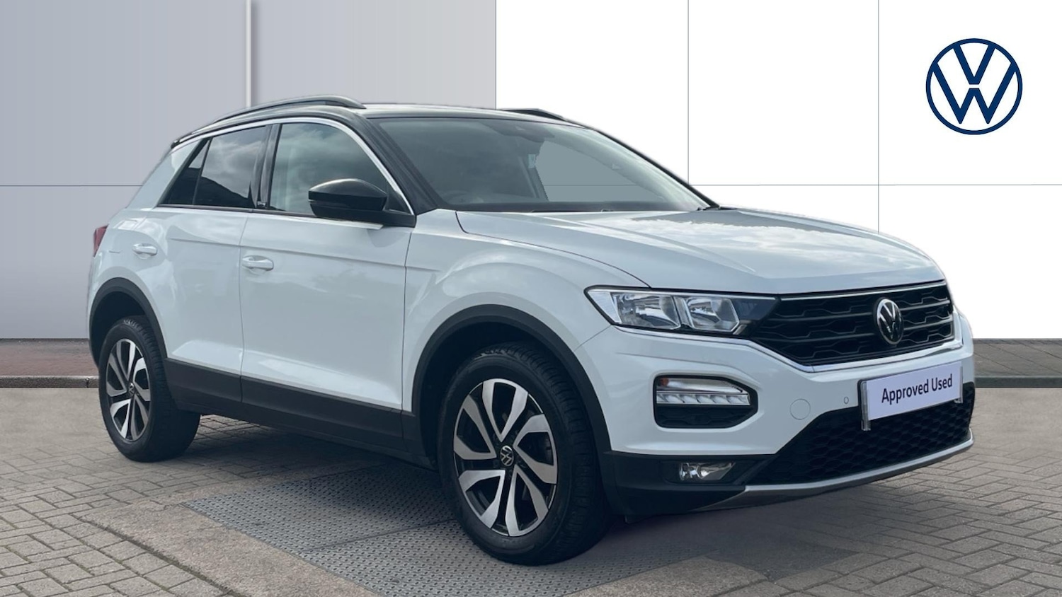 Used Volkswagen T-Roc 2021 for sale - 76762303: Photo 1