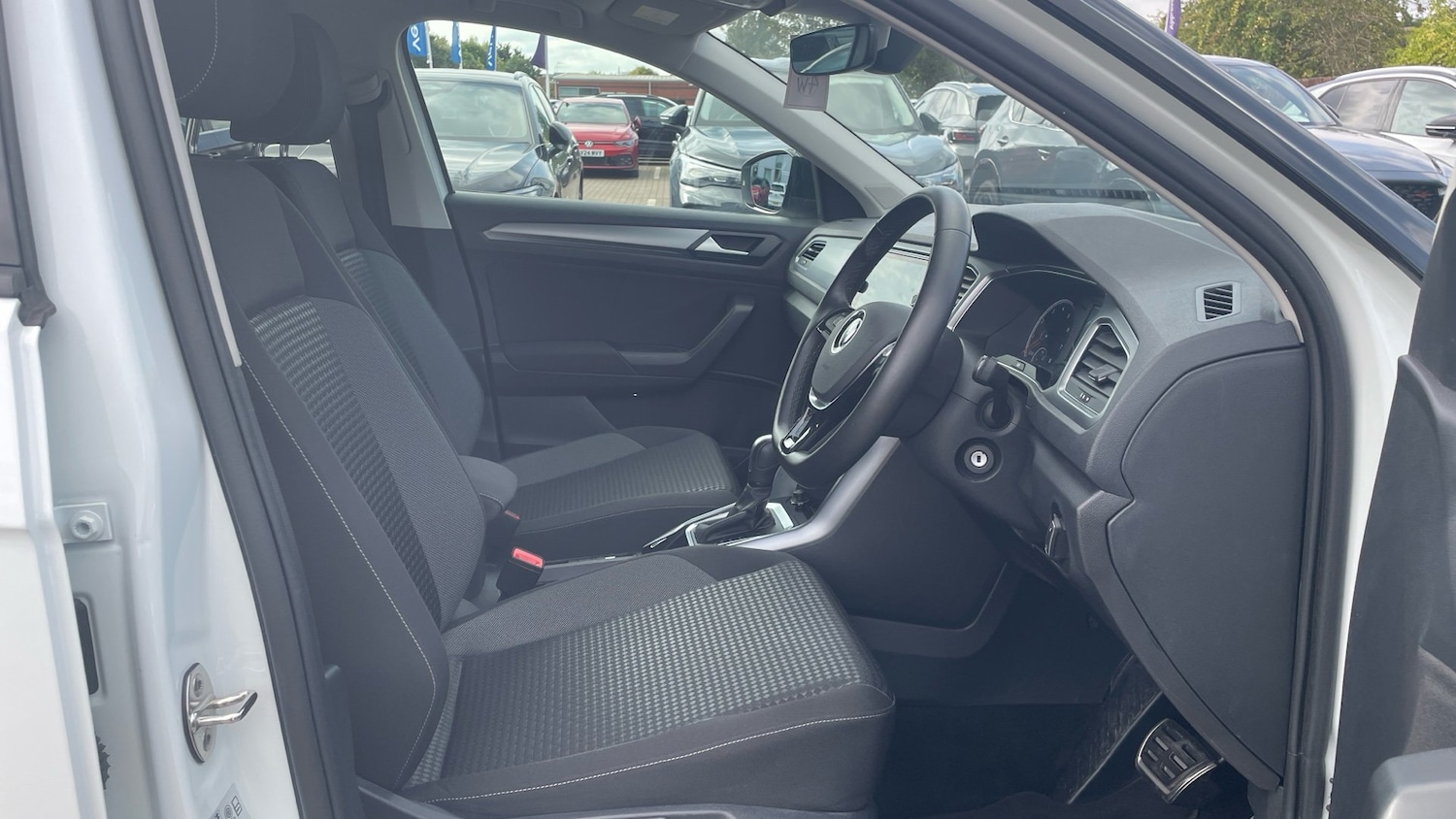 Used Volkswagen T-Roc 2021 for sale - 76762303: Photo 15