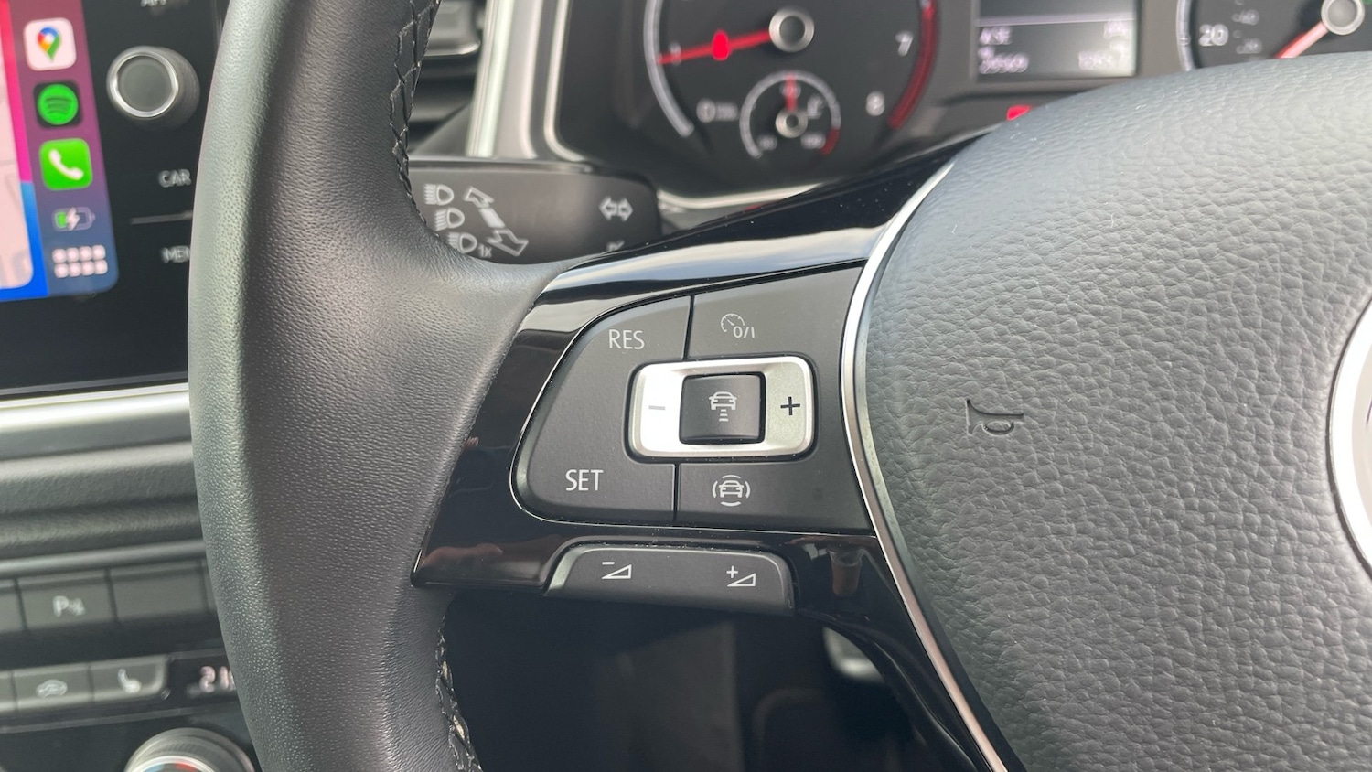 Used Volkswagen T-Roc 2021 for sale - 76762303: Photo 17