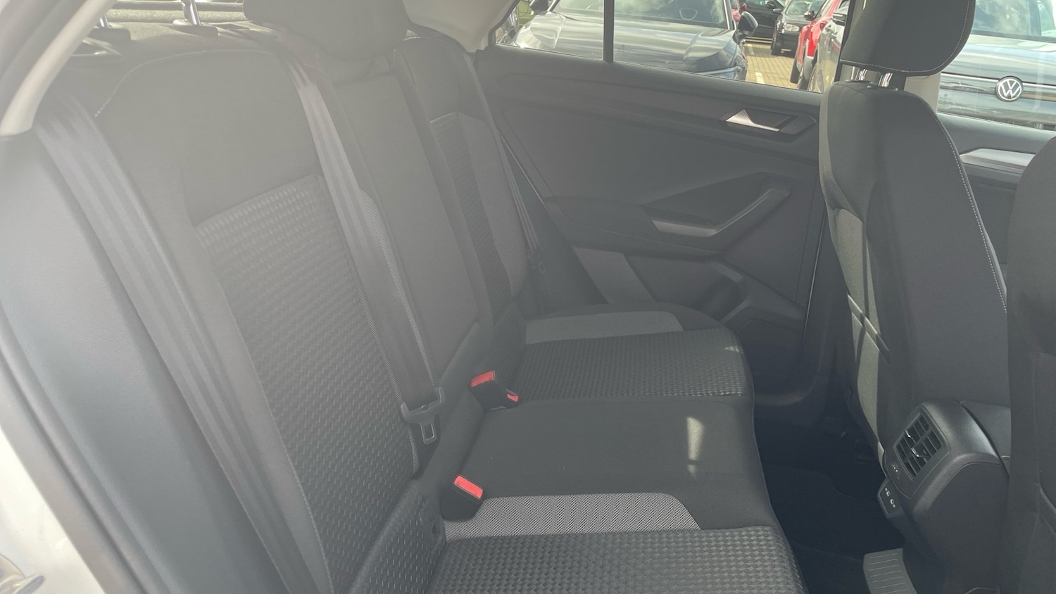 Used Volkswagen T-Roc 2021 for sale - 76762303: Photo 36