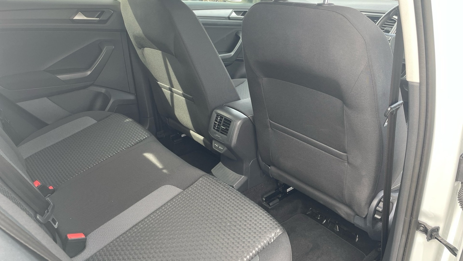 Used Volkswagen T-Roc 2021 for sale - 76762303: Photo 37