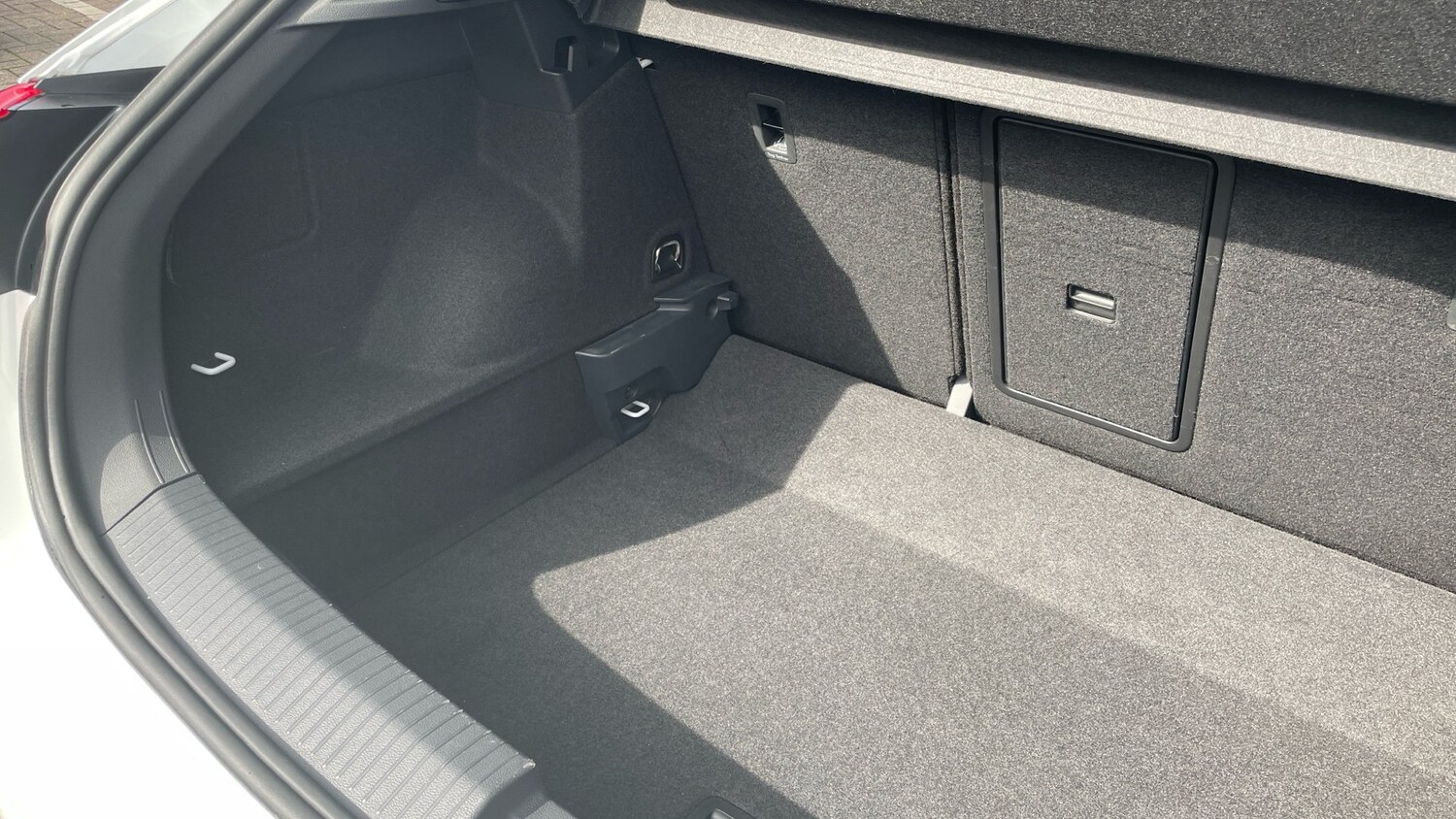 Used Volkswagen T-Roc 2021 for sale - 76762303: Photo 39