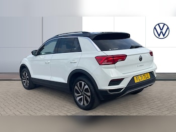Used Volkswagen T-Roc 2021 for sale - 76762303: Photo