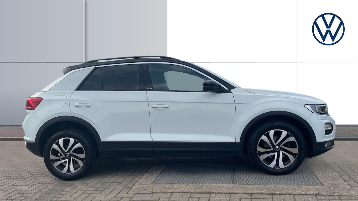 Used Volkswagen T-Roc 2021 for sale - 76762303: Photo 4