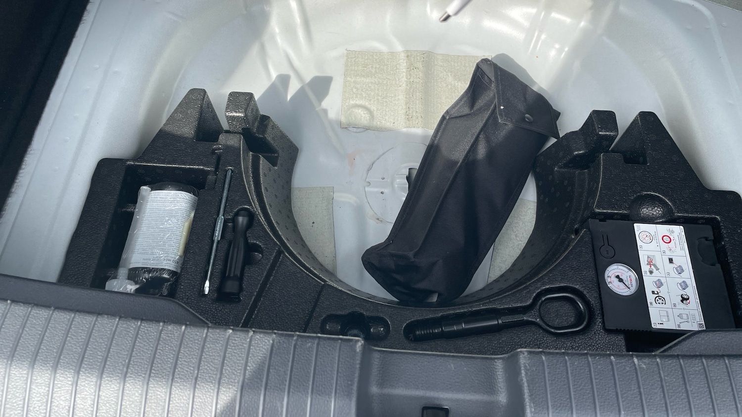 Used Volkswagen T-Roc 2021 for sale - 76762303: Photo 41