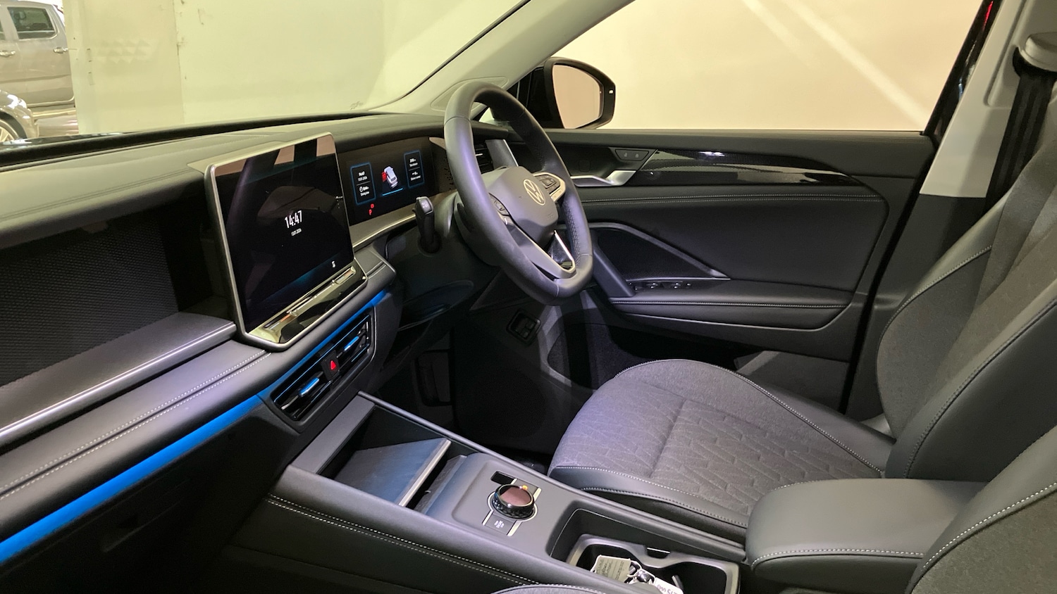 Used Volkswagen Touran 2025 for sale - 77258739: Photo 2